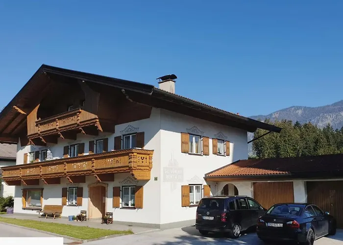 Haus Waldhuber 홈스테이 *